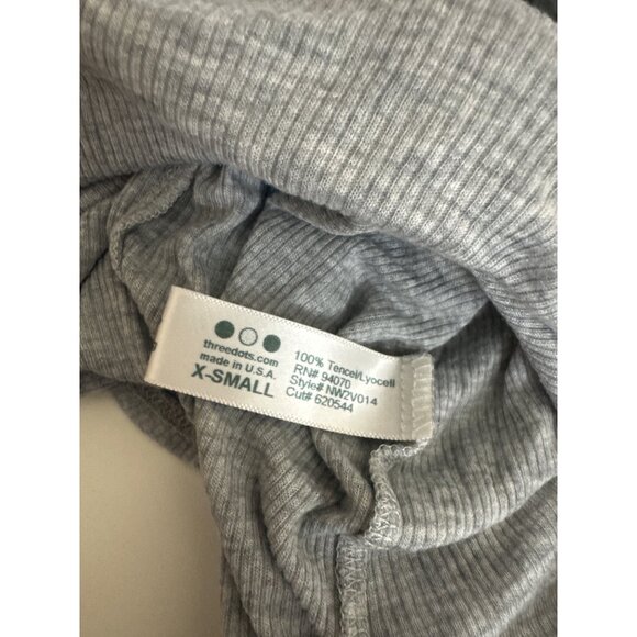 Three Dots Soft Gray Ribbed Long Sleeve Vneck Top Size XS - Picture 4 of 4